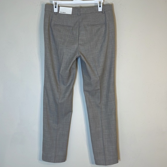 NWT. Ann Taylor 4 Pant Suit Set. - Picture 15 of 16